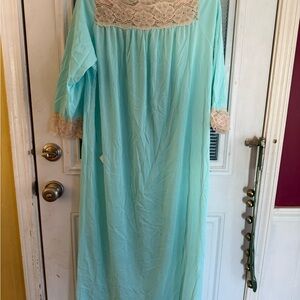 Vintage 70s Elegant Lace Trim Aqua Nightgown Glam Lounge wear